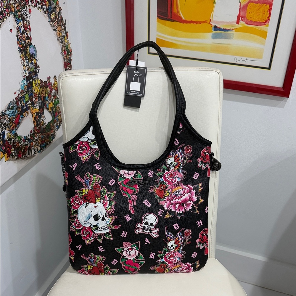Ed Hardy Black/Pink/White Skull/Hearts/ Floral Tatoo Art Vegan TOTE Bag